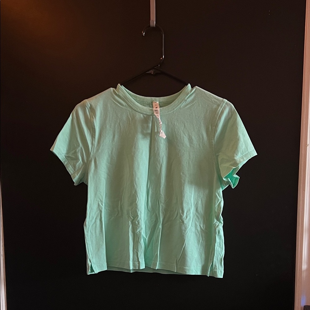Lululemon Athletica Light Green Short Sleeve Tee